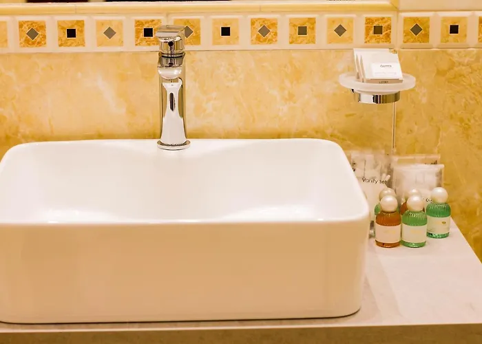 Esposizione Boutique Otel 3*